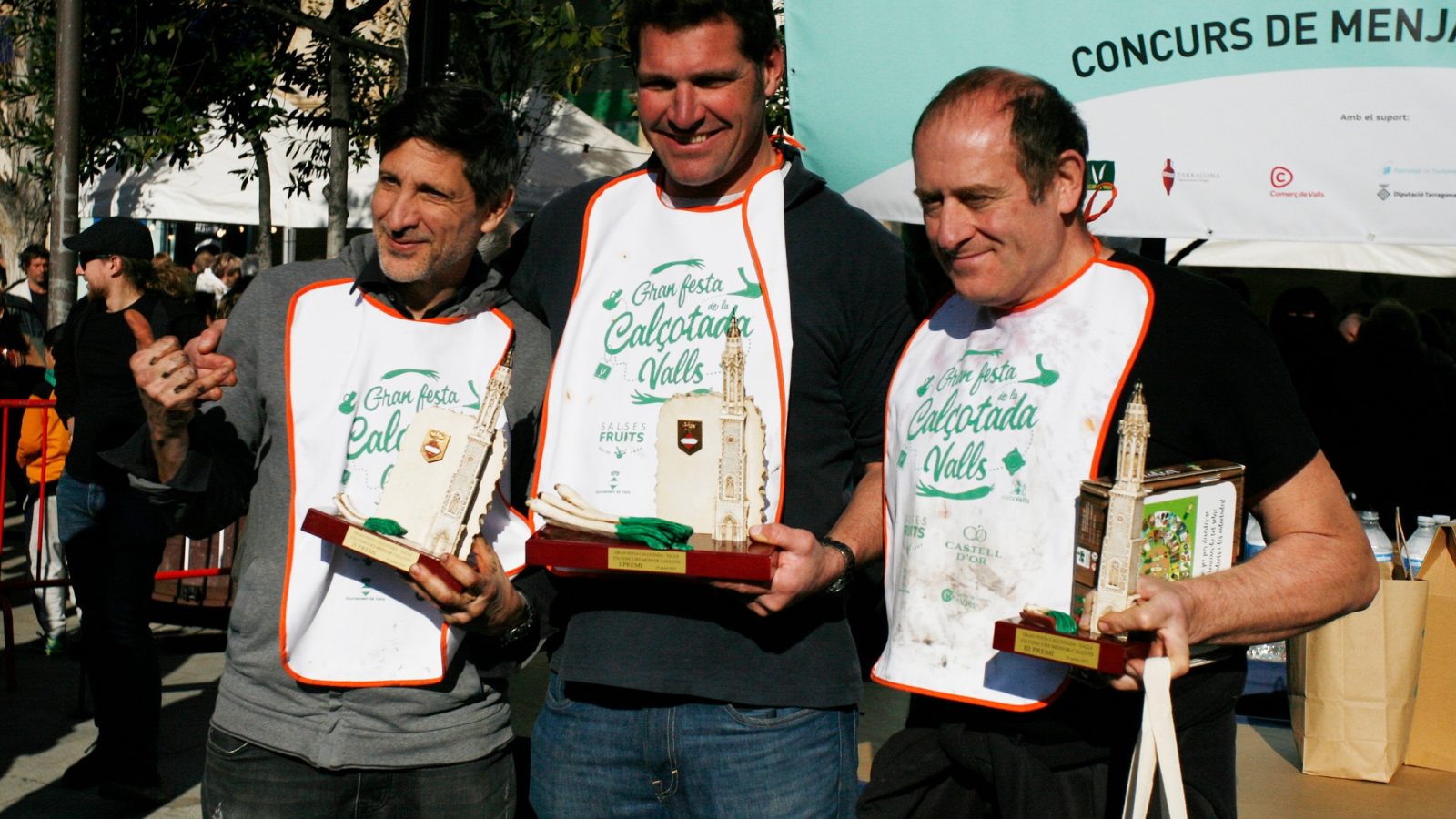 326735139_1304285756814257_968585345434904284_n