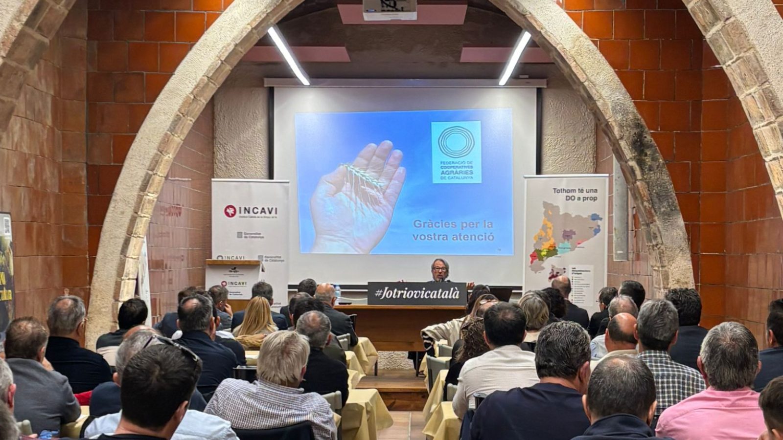 545b2342-fdd6-46d2-bb1c-8a82f5934290