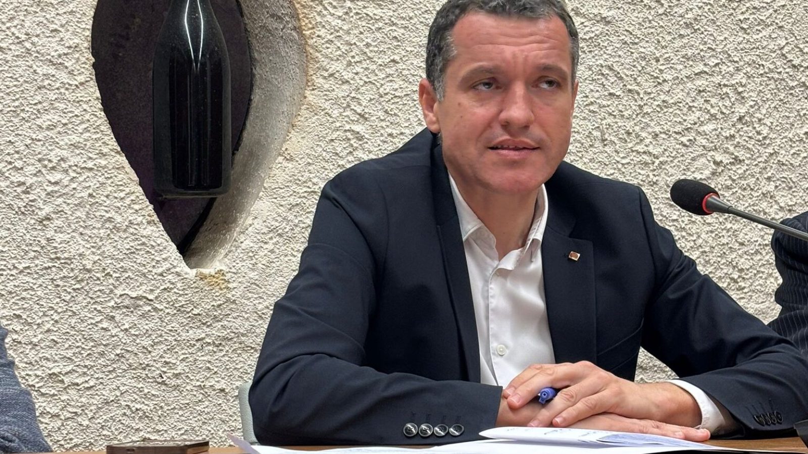 6373b033-eed7-4464-a373-b3f13f56833b